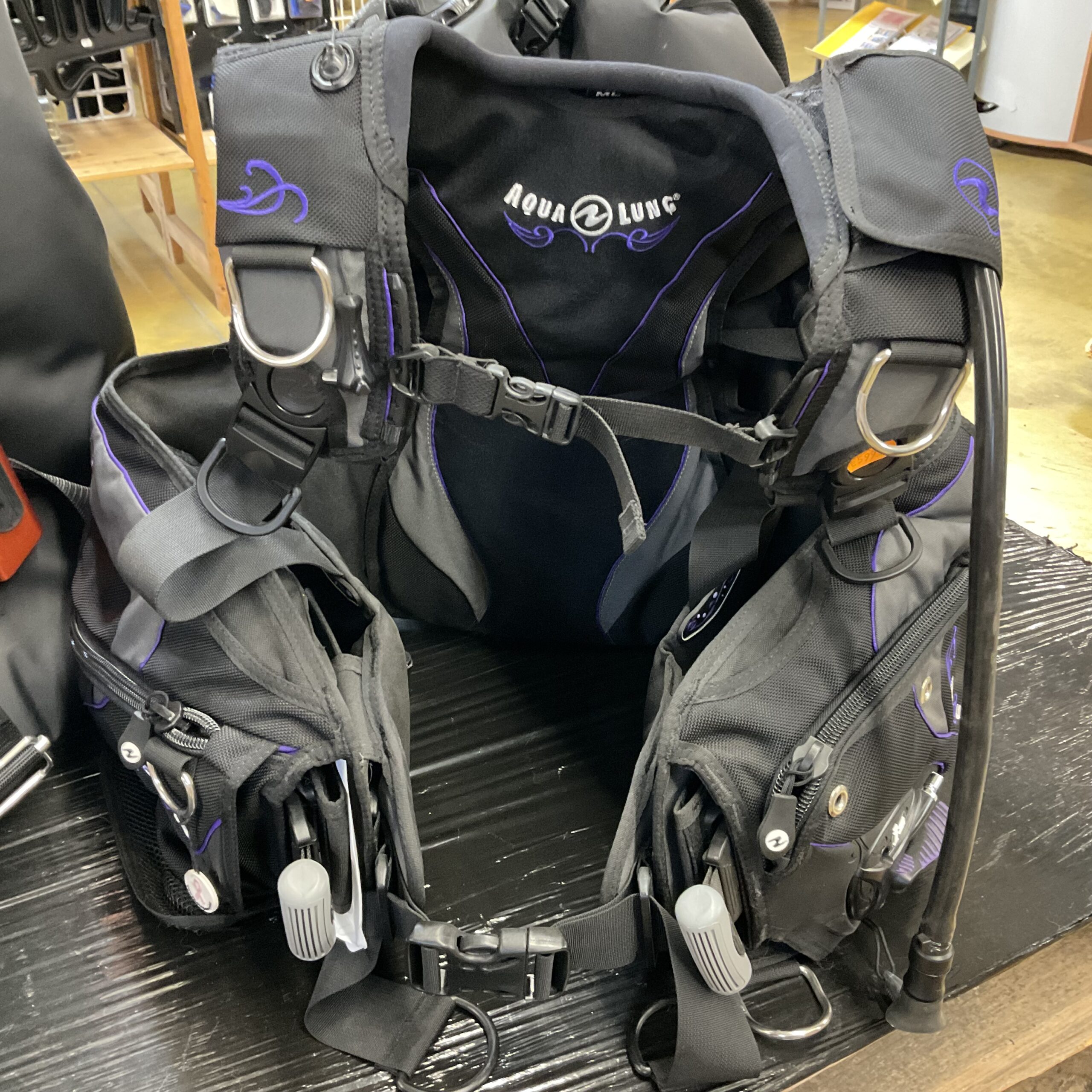 Grolleau Magasin Plongee A Concarneau IMG 50221